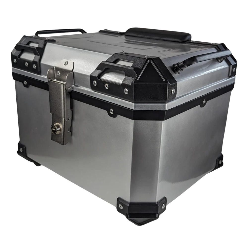 Univerzalni moto kofer 45L srebrni - četvrtasta kutija za kacigu