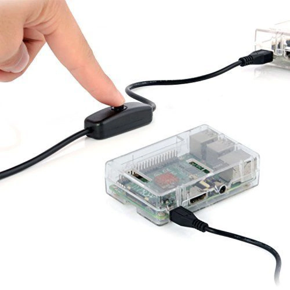 Cable de carga para Raspberry Pi con interruptor on/off negro