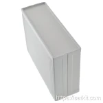 Caja de Plástico para proyectos 170x130x60mm en detalle de material resistente