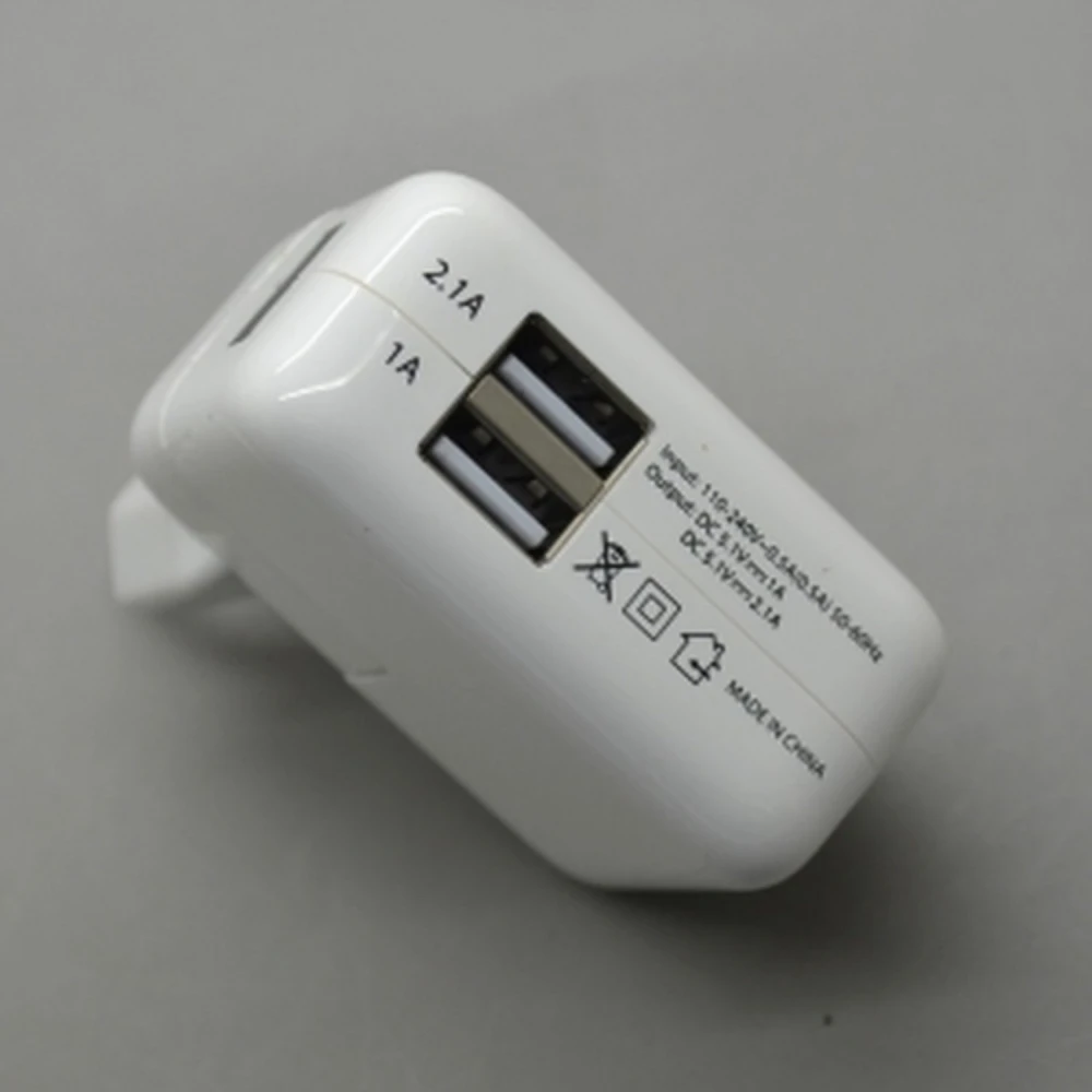 Dual USB mrežni punjač 2,1A i 1A za tablete i mobitele