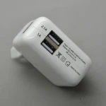 Dual USB mrežni punjač 2,1A i 1A za tablete i mobitele