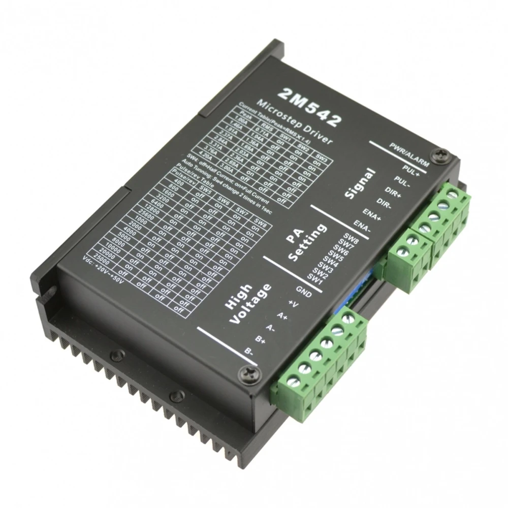 Vista frontal del controlador CNC 2M542 para motor paso a paso