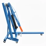 Grúa plegable para garajes y talleres mecánicos con diseño compacto