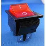 Vista lateral del interruptor basculante rojo con neon 6 pines KCD4