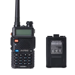 Baofeng Walkie talkie Baofeng UV-5R 8W sa slušalicom i dual band VHF/UHF